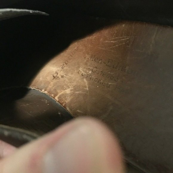 Allen Edmonds Ostenso Lace Up Derby Dress Shoes - Picture 2 of 8